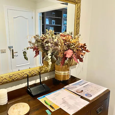 شقة Frente A La Catedral لوغو